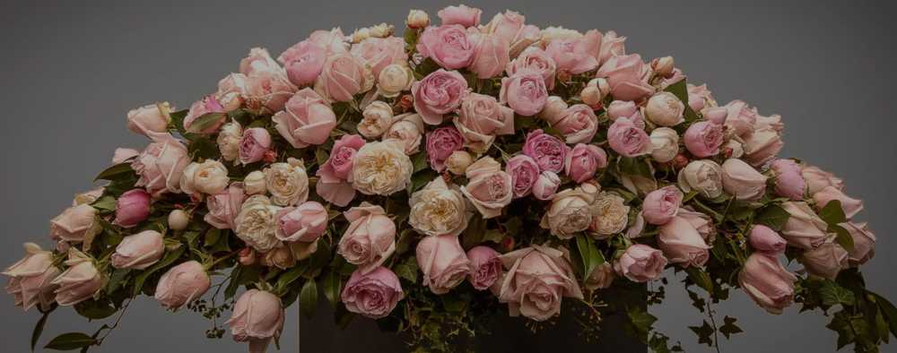 masterfully-arranged-condolence-florals-to-express-eternal-love-big-0