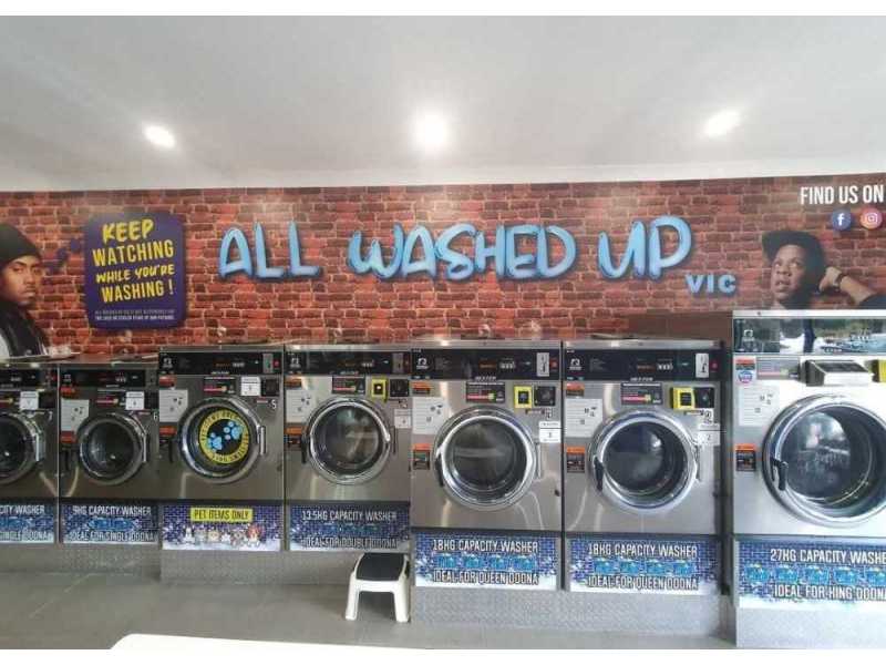 efficient-laundry-service-in-derrimut-for-homes-businesses-small-0