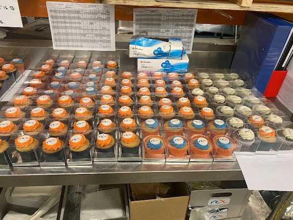 the-cupcake-desire-narre-warren-branded-corporate-logo-cupcakes-big-0