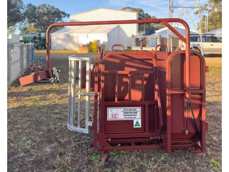 air-calf-cradle-button-activated-pneumatic-tilt-rpm-livestock-equipment-small-0