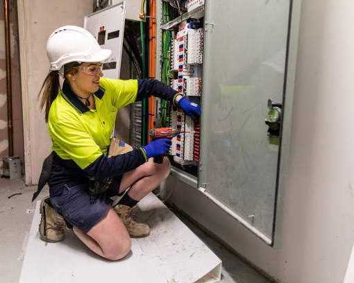 electrician-curl-curl-keeping-your-property-powered-safely