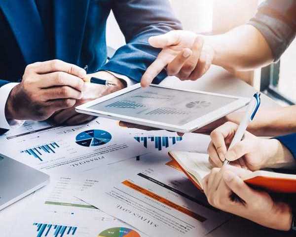 financial-planning-create-a-strong-future-with-expert-guidance