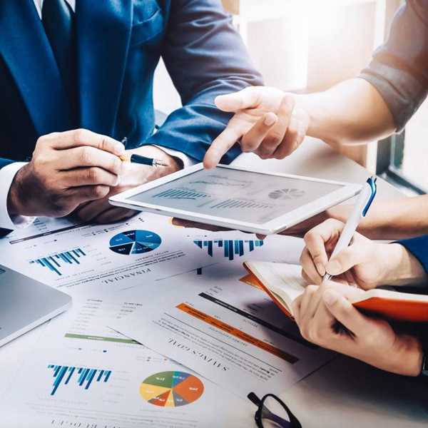 financial-planning-create-a-strong-future-with-expert-guidance-big-0