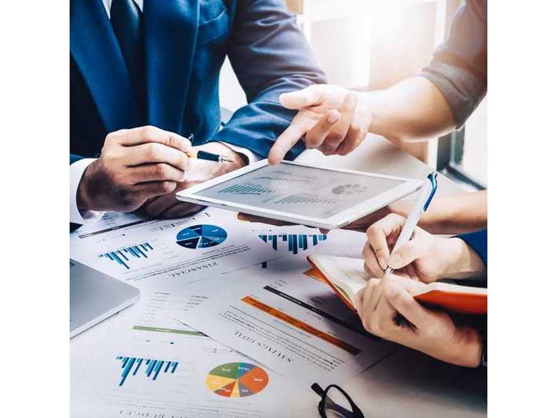 financial-planning-create-a-strong-future-with-expert-guidance-small-0