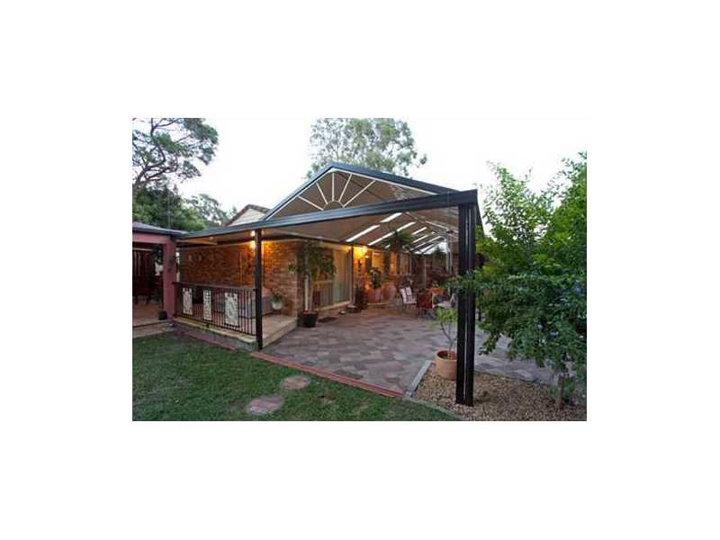 elegant-gable-roof-pergola-designs-for-australian-homes-small-0