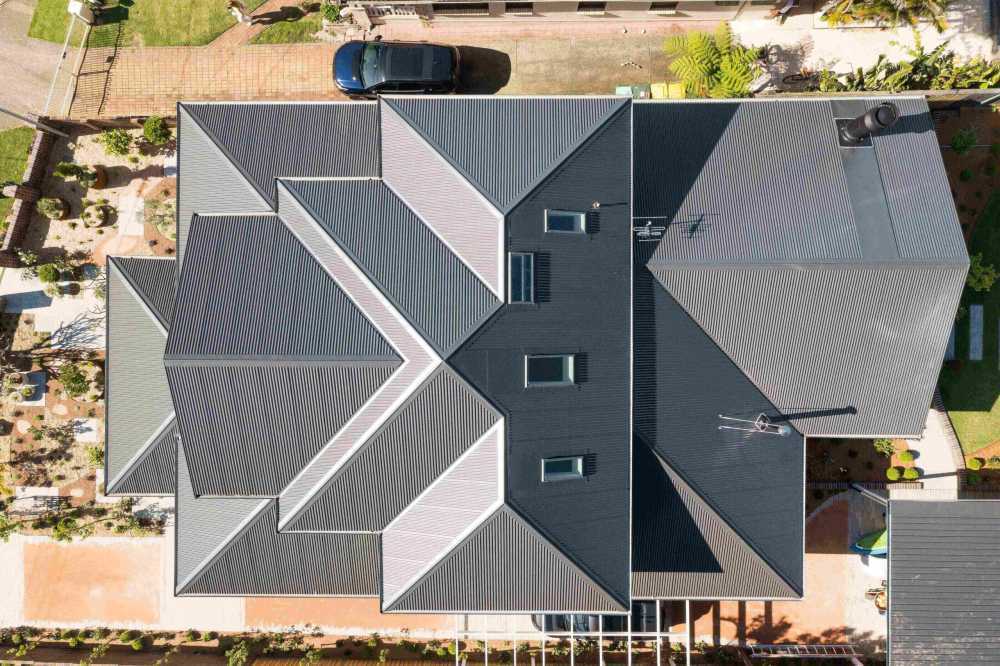 professional-roofing-services-for-homes-and-businesses-big-0