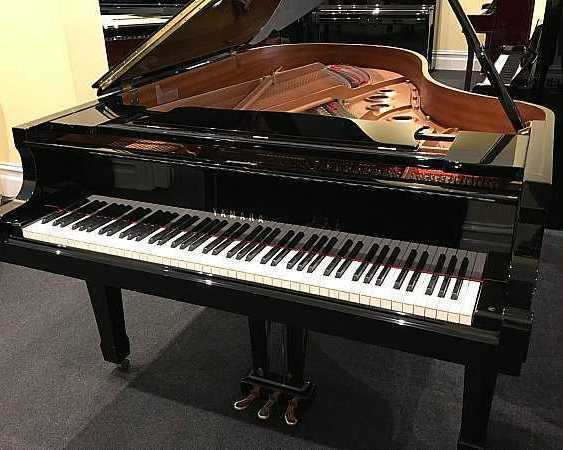 shop-yamaha-ux30bl-upright-piano-for-controlled-performance-use
