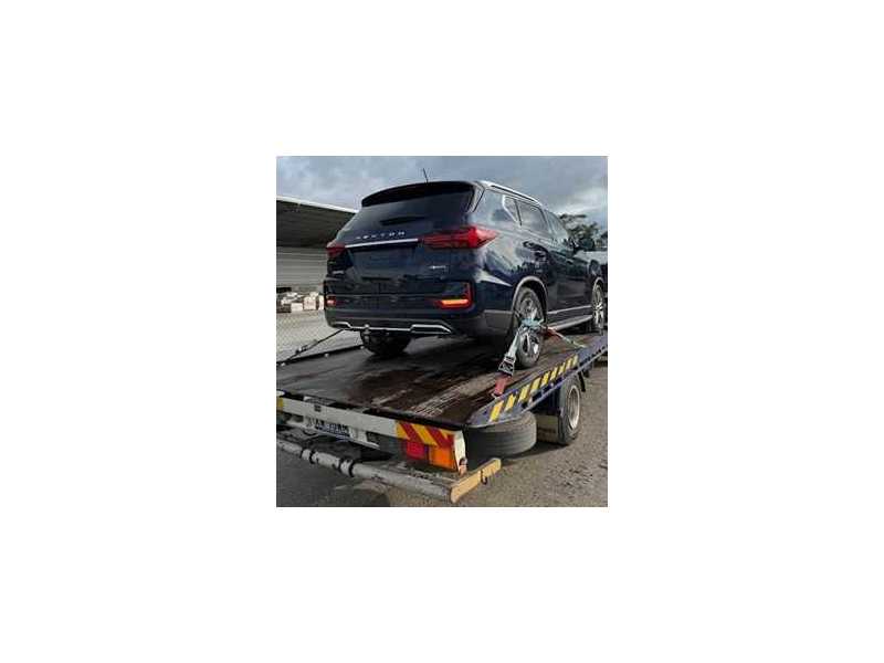 best-service-for-towing-in-sunshine-north-small-0