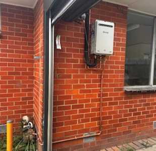 best-service-for-hot-water-installations-in-carrum-downs-big-0