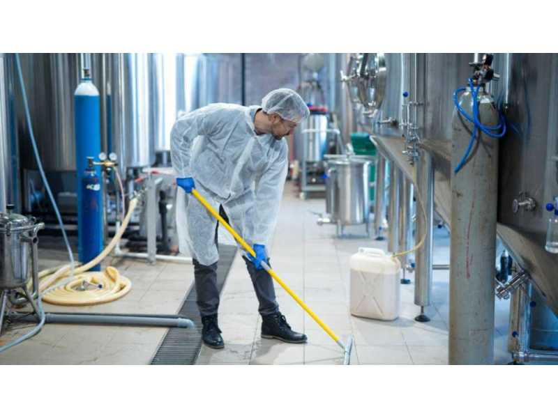 enhance-workplace-hygiene-with-commercial-industrial-cleaning-services-small-0