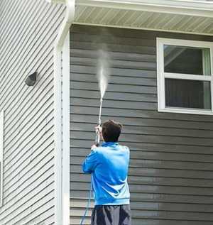 best-service-for-exterior-house-cleaning-in-preston-big-0