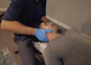 best-treatment-for-neck-pain-in-the-vines-big-0