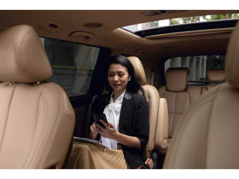 how-does-drouin-taxi-service-make-daily-travel-easier-for-local-residents-small-0