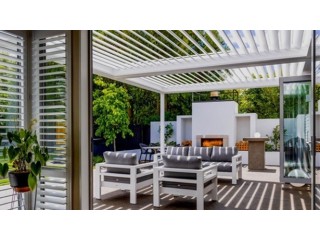 Choose Expert Louvered Roof System for All Seasons