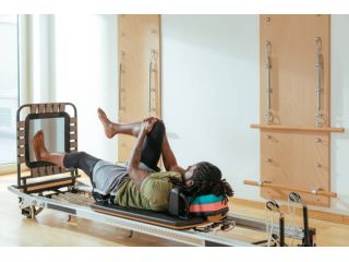 move-freely-again-with-knee-friendly-pilates-exercises-small-0