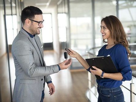 financial-emergency-in-toronto-get-fast-cash-with-a-car-title-loan