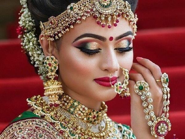 are-your-bridal-makeup-packages-in-brampton-customizable