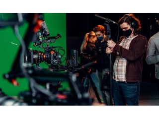 toronto-corporate-videographer-for-business-and-events-small-0