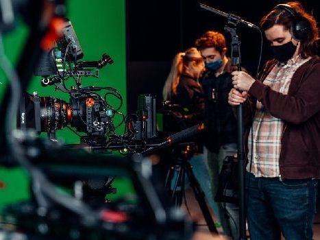 toronto-corporate-videographer-for-business-and-events
