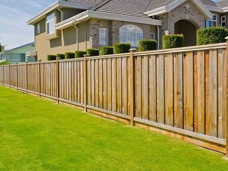 london-on-residential-perimeter-fencing