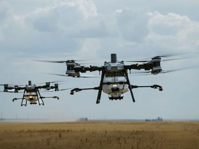 advanced-fertilizer-spray-drone-and-pesticide-spray-drone