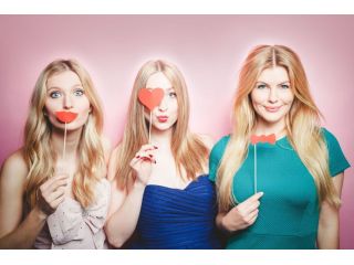 wedding-photo-booth-rental-for-unforgettable-events-small-0