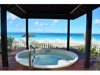 skyview-hot-tubs-swim-spas-small-0