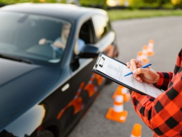 best-driving-school-in-edmonton-for-beginner-drivers