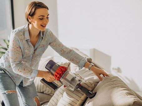 sofa-cleaning-montreal-professional-couch-upholstery-care