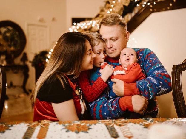 family-ugly-christmas-sweaters
