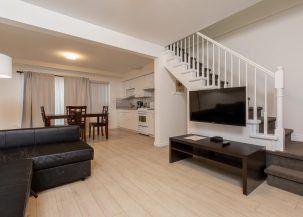 large-group-cabins-vancouver-island-big-0
