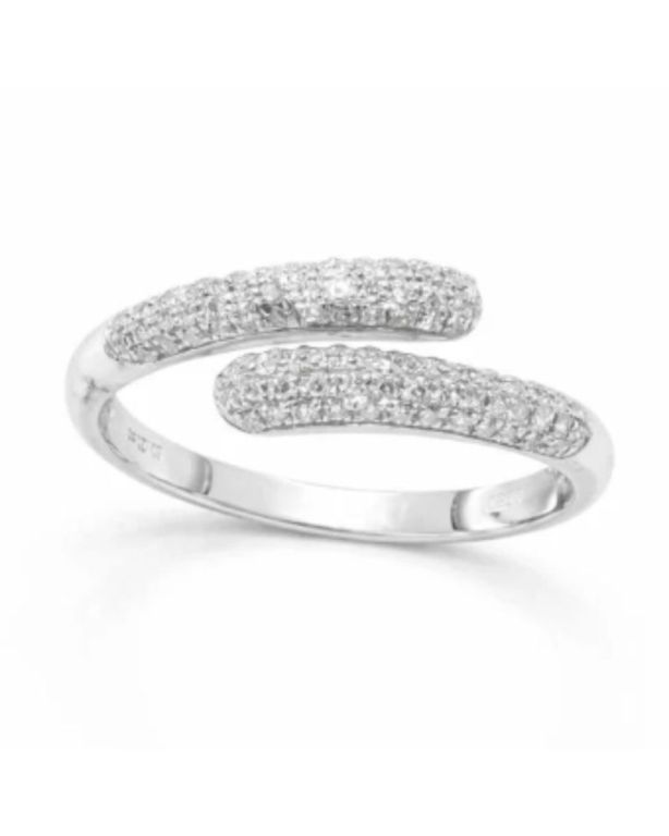 emerald-and-diamond-engagement-ring-big-0