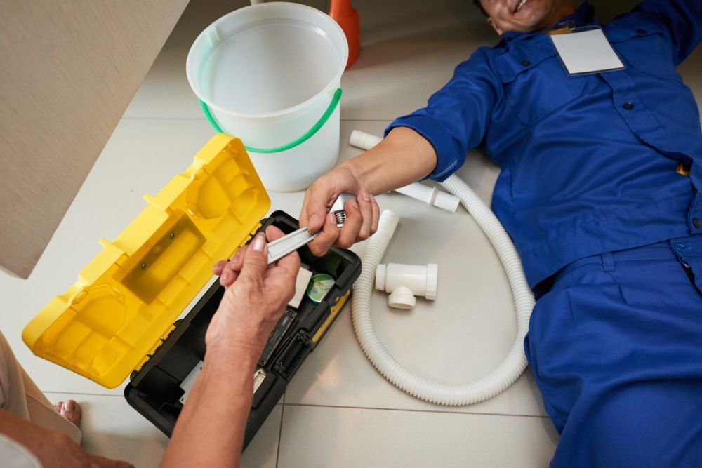 drain-unclog-service-in-montreal-monseuir-drain-big-0