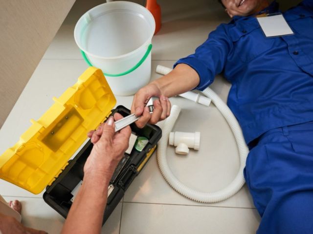 drain-unclog-service-in-montreal-monseuir-drain