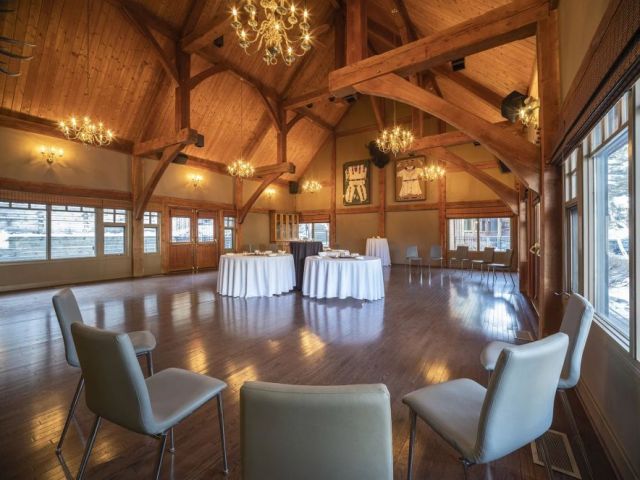 best-banff-meeting-rooms-for-business-events-conferences