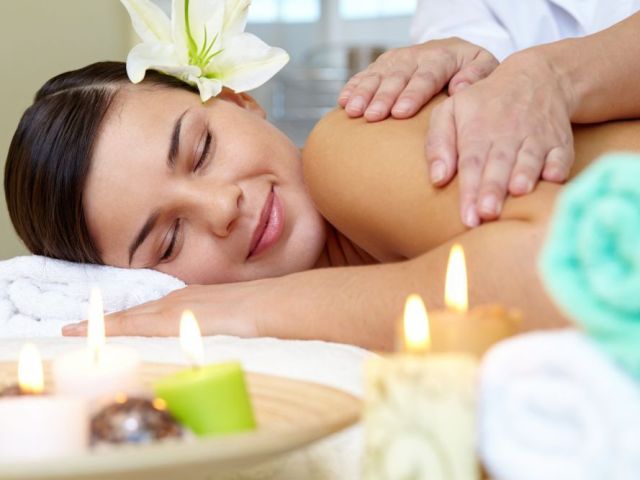 exclusive-hotel-spa-massage-services-in-lake-louise-relax-now