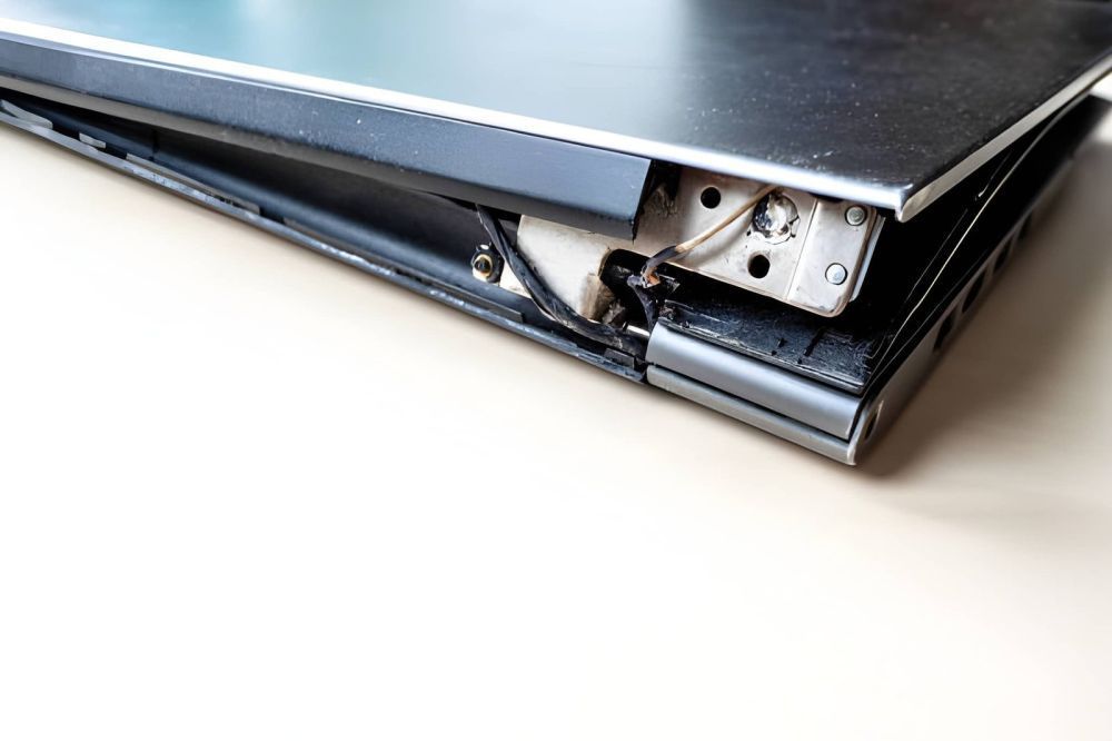 hinge-repair-services-in-edmonton-big-0
