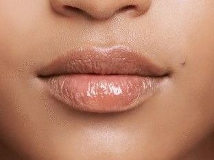 lip-neutralization-for-balanced-lip-tone