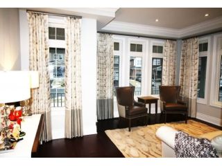 get-custom-drapery-at-toronto-window-coverings-small-0