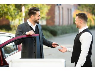 hire-professional-drivers-anytime-with-chaufrr-small-0