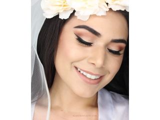 looking-for-a-makeup-artist-in-brampton-for-any-special-occasion-small-0