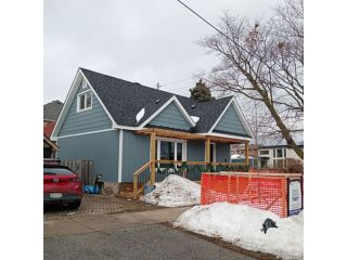 residential-roof-inspection-toronto-small-0