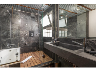 bathroom-remodel-hamilton-for-modern-and-functional-spaces-small-0