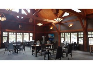 dine-in-style-at-the-best-banff-restaurants-with-a-view-small-0