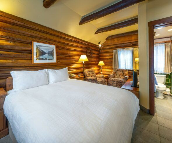 find-premium-cabins-in-banff-lake-louise-today-big-0
