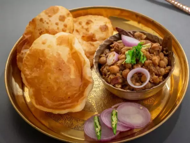 authentic-chole-bhature-food-in-scarborough-eato-ca