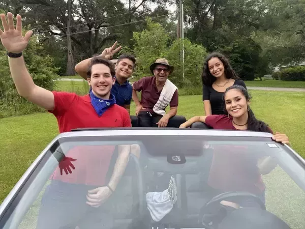 airport-transfer-limousine-in-georgetown-on-big-2