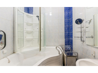 custom-tempered-shower-glass-bathtub-enclosures-for-toronto-small-0