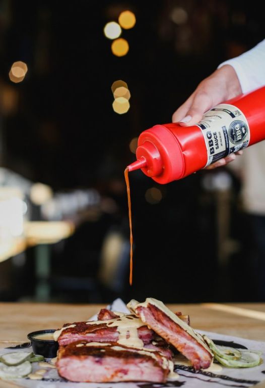 jane-bond-bbq-barbeque-restaurants-with-bold-flavor-big-0