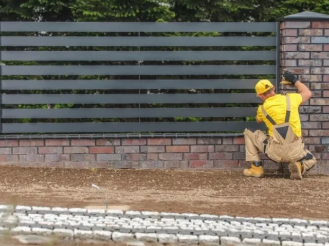 fence-contractor-professional-installation-repair-services